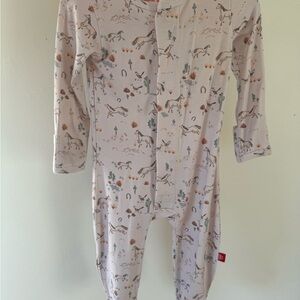 Magnetic Me Cream Horse Print Footie